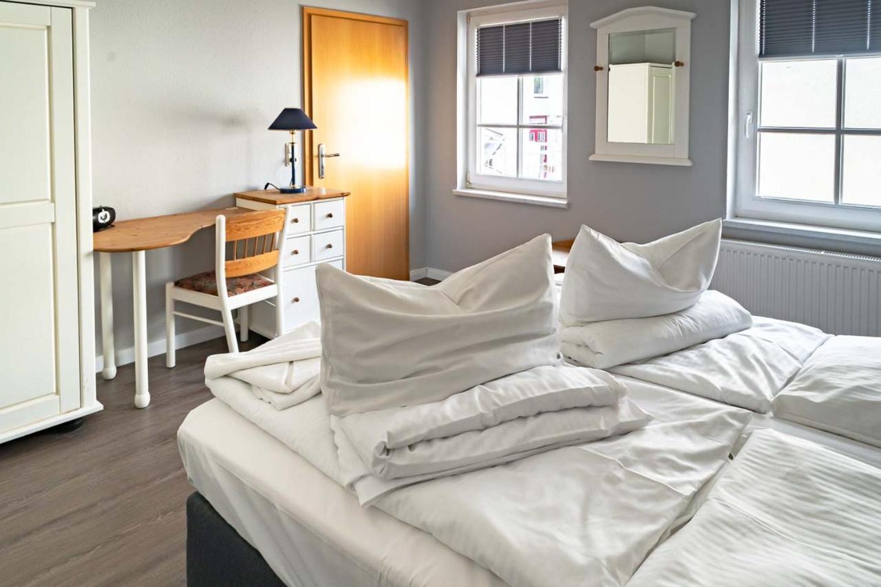 Apartmenthaus Chrischanshof 罗斯托克 外观 照片